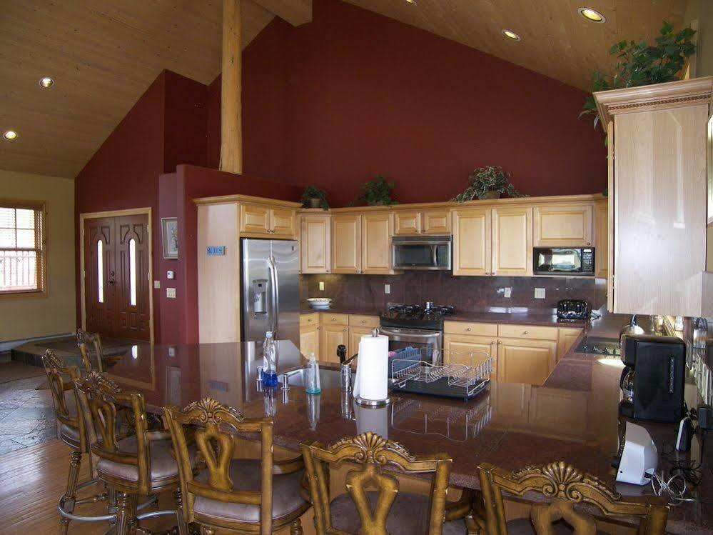 Rocky Mountain Resort Management Silverthorne Dillon Exterior photo