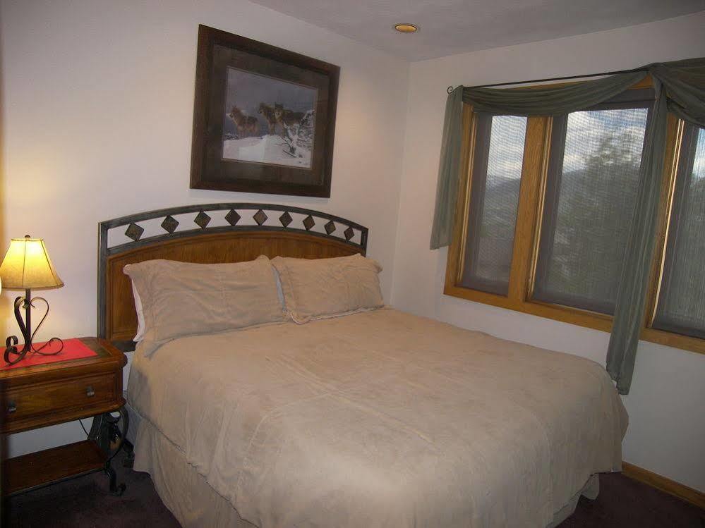 Rocky Mountain Resort Management Silverthorne Dillon Exterior photo